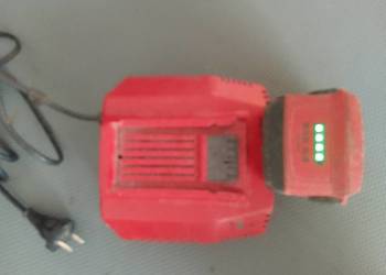 Hilti ładowarka z baterią