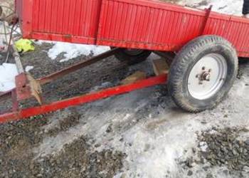 Przyczepka do traktora z hamulcem 280x120 z samowolnym kiprem do tył