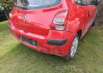 Zderzak tylny Renault Twingo 2010r kod lak OV727.