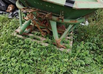 Rozsiewacz amazone 600l