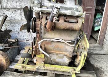 Sprzedam silnik 4cylindrowy
