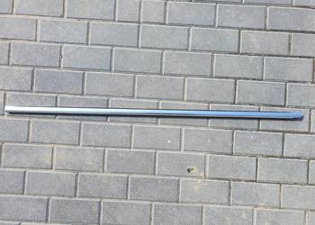 Listwa zgarniająca LEWY przód Vw Touareg II 7P0837475G