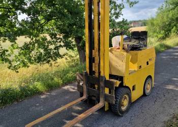 Wózek widłowy Rak ursus c-330