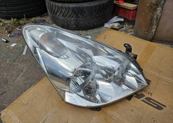 LAMPA PRAWA PRZEDNIA PRZÓD TOYOTA COROLLA VERSO II EUROPA