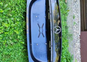 Klapa bagażnika mercedes CLS W219 lakier c197