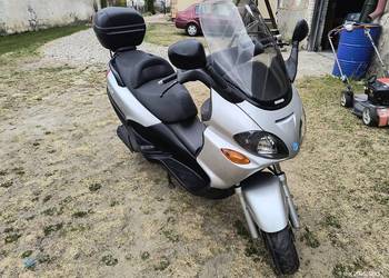 Sprzedam motor Piaggio x 9 125