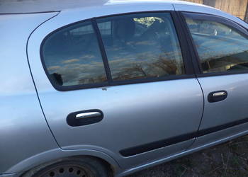 NISSAN ALMERA 2000 DRZWI PRAWE PRZOD TYL