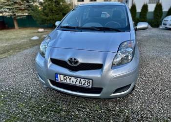 Toyota Yaris 1.3 VVTI ,6 biegów, 100 KM, 2-komplet kół, Salon Polska