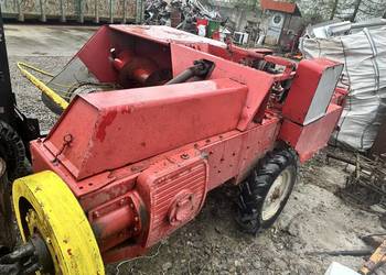 Prasa kostkujaca Göweil Model 47 - austriacka z walkiem do ciagnika