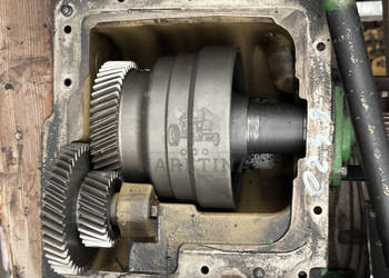 John Deere 6320 6420 6420S Przystawka Przedniego Napędu AL173581 AL161319 … John Deere 6320 6420 6420S Przystawka Przedniego Napędu AL173581 AL161319 …