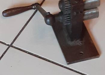 Maszynka idealnie sprawdza się do obróbki kabli