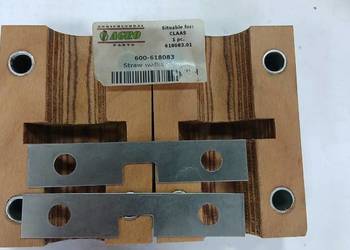 Panewka wytrząsacza drewniana z nożykami Claas61808301