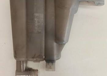 ZBIORNICZEK WYRÓWNAWCZY AUDI A5 8T 8K0121403H