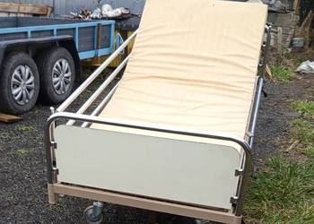 Łóżko rehabilitacyjne / szpitalne