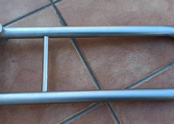 Poręcz uchylna uchwyt półokrągły dla osoby niepełnosprawnej