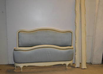 łóżko ludwikowskie .Francja . ecru