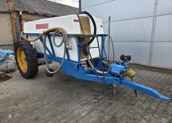 Zbiornik 4000 l. do wody lub RSM z pompą ssąco-tłoczącą