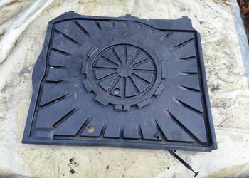 Mercedes 190 W201 podłoga pokrywa bagażnika koła zapasowego