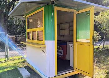 Domek, budka idealna na działkę, na budowę lub na sklepik