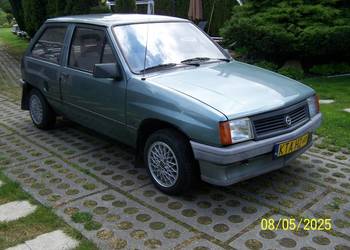 Zabytkowy Opel Corsa A 1.0 45 KM w oryginalnym stanie