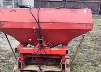 Rozsiewacz nawozów RAUCH sterowanie hydrauliczne Rozsiewacz nawozów RAUCH sterowanie hydrauliczne