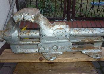 Niemieckie imadło ślusarskie, stalowe, kute HEUER PRIMUS.Waga około 30kg..