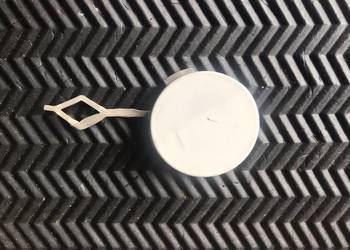 Zaślepka przedniego zderzaka Peugeot 208