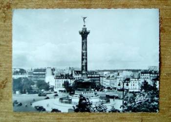 PARYŻ - PLAC BASTYLII Z KOLUMNĄ LIPCOWĄ