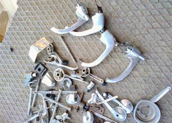 Opel Kapitan-klamki i inne