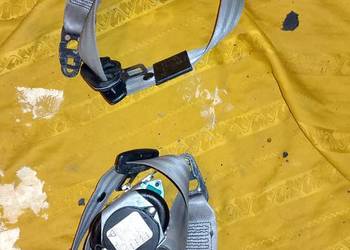 pasy bezpieczeństwa -mechanizmy zwijacza z napinaczem pirotechnicznym  Audi