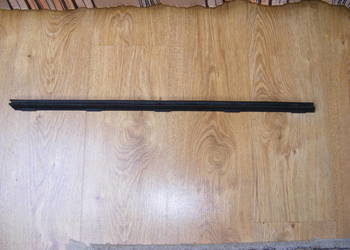 PRAWA LISTWA ZGARNIACZ SZYBY BMW E36 SEDAN COMBI