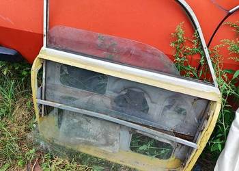 Trabant 601 drzwi pasażera prawe szyba mechanizm stelaż