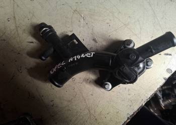 OPEL ASTRA MOKKA 1,4 TURBO A14NET obudowa termostatu