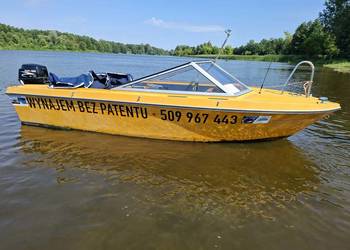 Łódka motorówka fotele sterociąg laminat
