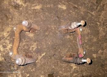 Jarzmo tylnego zacisku hamulcowego Audi A4 B7