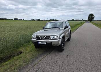 Nissan Patrol y61,3 drzwi.