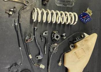 Część Yamaha dt 125 re/x plastiki zawieszenie zacisk