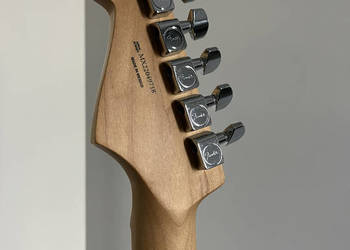 Fender Player Series Stratocaster HSS + Wzmacniacz NuX Mighty 20 BT