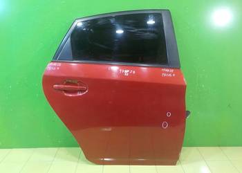 TOYOTA PRIUS III 1.8 VVTI 11r HB 5D drzwi prawe tyl kompletne