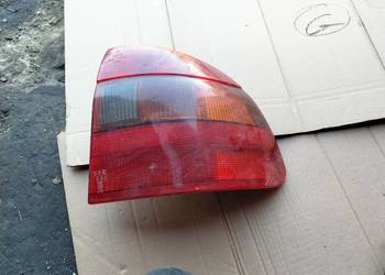 ASTRA F SEDAN  LAMPA TYŁ TYLNA PRAWA