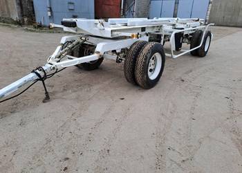 Przyczepa do kontenerów hakowych