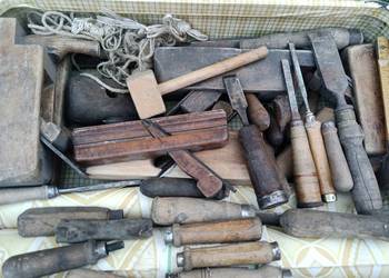 Zestaw narzędzi stolarskich - kilkanaście sztuk 