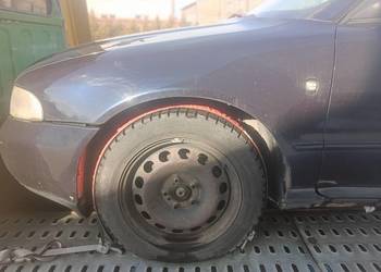 Błotnik Lewy LZ5L Audi A4 B5 (a-44)