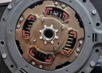 TARCZA SPRZĘGŁA HVDT-9001 AISIN LEXUS TOY3127047060OTA AURIS