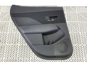 BOCZEK DRZWI LEWY TYŁ HYUNDAI KONA (SX2) SUV TAPICERKA