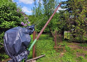Stacjonarny ładowacz obornika.