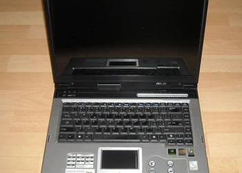 Tanio Laptop Asus 15,4 w ładnym stanie