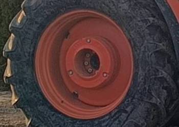 Zamienię opony 600x65 R38  w świetnym stanie rocznik 2014 na opony 520