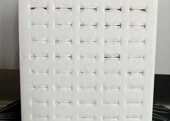 Ekspozytor stojak na pierścionki ekoskóra biały