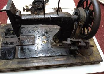 Antyk stara maszyna do szycia